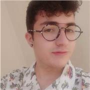 Estudiante de artes plásticas capacitado para impartir clases de apoyo online y presencial en el área del diseño y el dibujo artístico